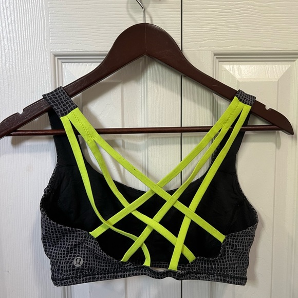 Lululemon Bra - Picture 1 of 2